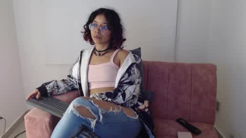 Izumi online show from December 2024 03:04:01 AM