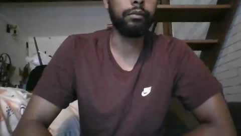 Python online show from November 2025 01:59:02 AM