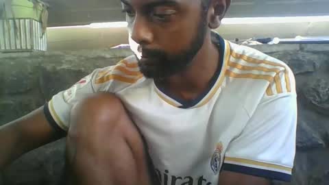 Python online show from December 2025 02:39:01 AM