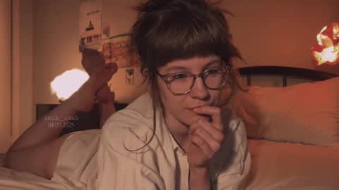 Snapshot of quack__quack chatting on March 2025 03:48:02 PM online show from March 2025 03:48:02 PM