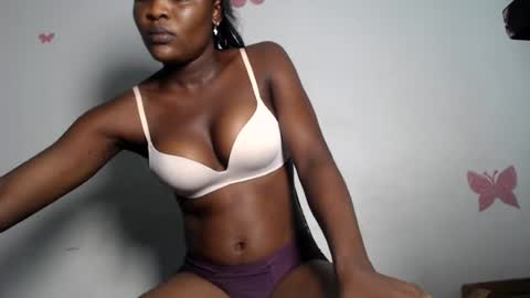 Snapshot of queeen_scarlet chatting on July 2026 09:56:01 AM Scarlet online show from July 2026 09:56:01 AM