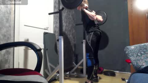 Lola online show from December 2025 04:15:01 PM