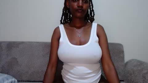 Snapshot of queen74890 chatting on September 2025 01:55:02 PM queen74890 online show from September 2025 01:55:02 PM