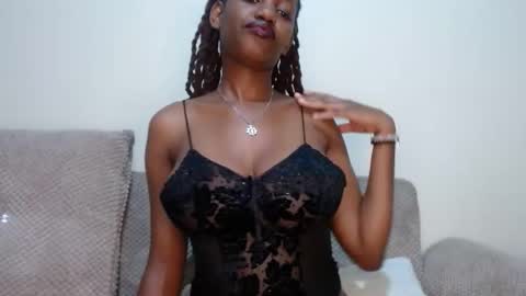 Snapshot of queen74890 chatting on September 2025 04:01:01 PM queen74890 online show from September 2025 04:01:01 PM