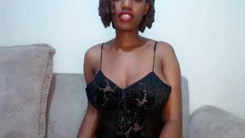 Snapshot of queen74890 chatting on October 2025 06:52:01 PM queen74890 online show from October 2025 06:52:01 PM