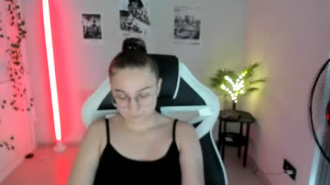 Amelie online show from July 2026 10:21:02 AM