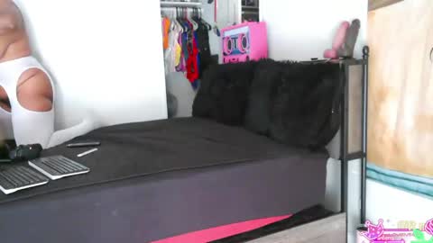 QnAnitaDix online show from April 2026 09:19:01 PM