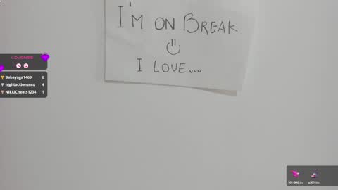 Snapshot of queen_antonella_oficial chatting on February 2025 02:59:02 PM QUEEN ANTONELLA online show from February 2025 02:59:02 PM