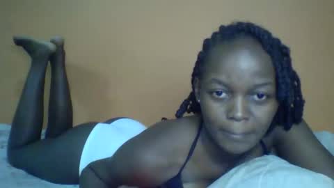 queen_banice online show from February 2026 09:33:02 PM