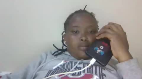 queen_doli online show from April 2026 12:28:01 PM