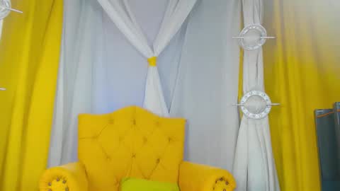 queen online show from March 2026 08:59:02 PM