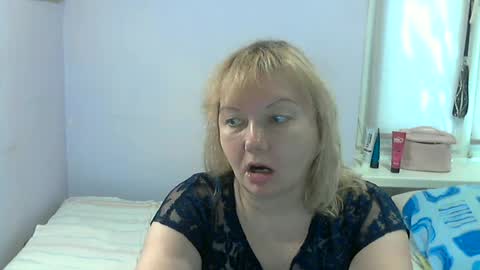 Snapshot of queen_jane8 chatting on June 2026 08:52:01 AM queen_jane8 online show from June 2026 08:52:01 AM