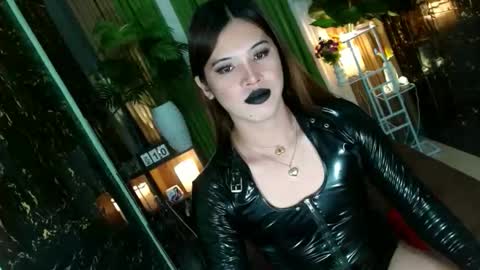 Snapshot of queen_kendalx19 chatting on November 2025 12:04:01 PM Kendal online here from 6am-3pm philippine time online show from November 2025 12:04:01 PM