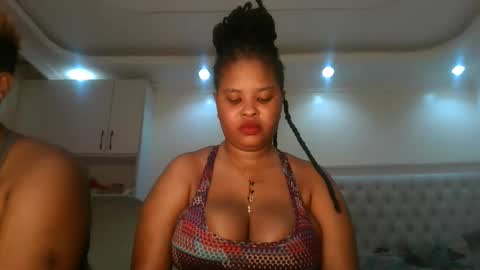 Snapshot of queen_kikih chatting on May 2026 12:37:01 AM Queen kikih online show from May 2026 12:37:01 AM