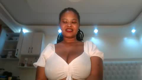 Snapshot of queen_kikih chatting on June 2026 12:26:01 AM Queen kikih online show from June 2026 12:26:01 AM