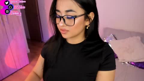 Snapshot of queen_liana chatting on January 2025 05:26:02 AM Liana  online show from January 2025 05:26:02 AM