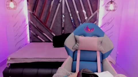   online show from December 2024 11:54:02 AM