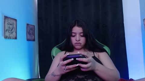 queen_salomme online show from October 2025 09:52:01 PM