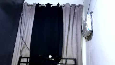 Snapshot of queen_samantha_1 chatting on May 2026 02:29:01 AM SAM online show from May 2026 02:29:01 AM