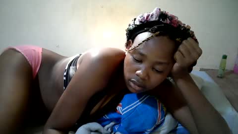 queen_slender online show from July 2026 12:03:01 PM