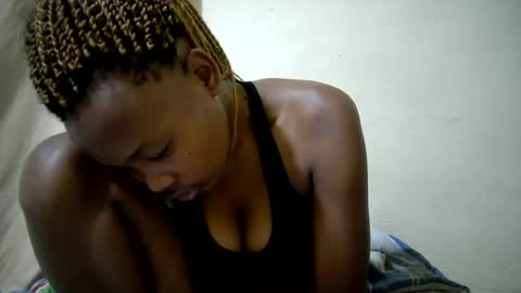 queen_slender online show from July 2026 11:58:01 PM