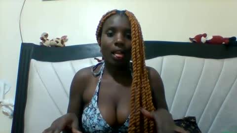 Snapshot of queen_wow2 chatting on September 2025 11:00:01 AM queen online show from September 2025 11:00:01 AM