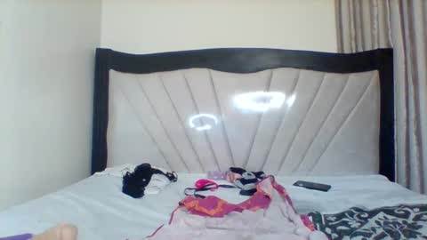 Snapshot of queen_wow2 chatting on February 2026 01:55:01 AM queen online show from February 2026 01:55:01 AM