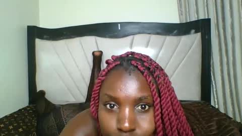 queen online show from March 2026 10:02:02 PM