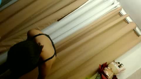 Snapshot of queena10 chatting on May 2026 09:12:02 PM CALL ME YOUR QUEEN AIVY1 online show from May 2026 09:12:02 PM