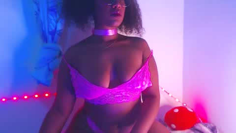 Snapshot of queenalya_ chatting on October 2025 12:31:02 AM Ahlya online show from October 2025 12:31:02 AM