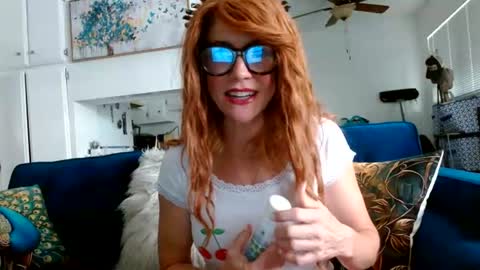 Snapshot of queenamber22 chatting on July 2026 11:19:02 PM Queen Amber online show from July 2026 11:19:02 PM