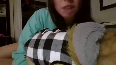 queenbee6269 online show from January 2025 06:05:01 AM