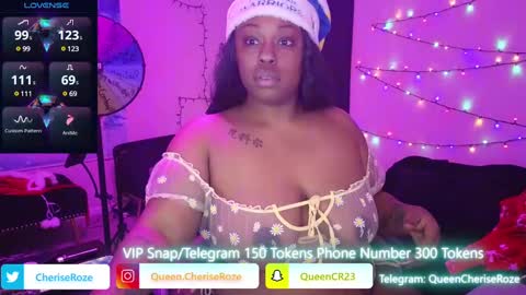 Snapshot of queencroze chatting on December 2024 02:54:02 AM Queen Cherise Roze online show from December 2024 02:54:02 AM