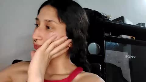 QUEENJEENN online show from November 2025 05:18:02 AM