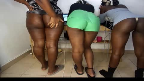 Nina online show from March 2026 08:19:01 AM