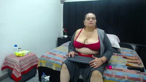 VickyBoobss online show from December 2025 12:47:02 PM