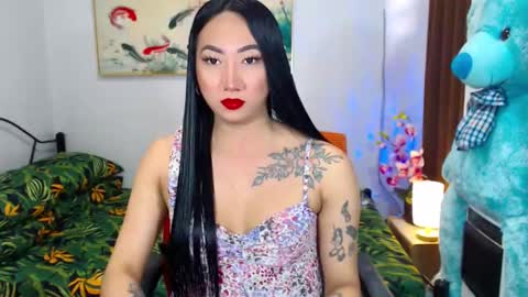 QUEEN online show from February 2025 07:20:01 AM