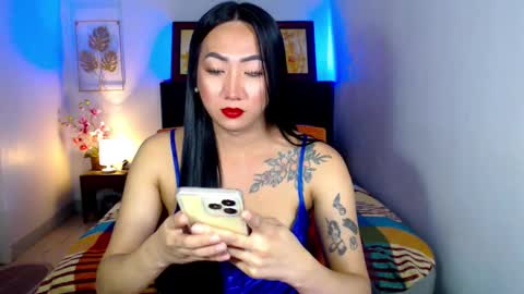 QUEEN online show from February 2025 10:42:02 AM