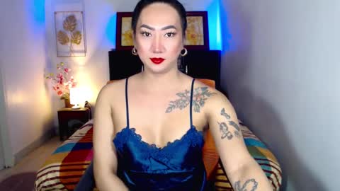 QUEEN online show from February 2025 08:49:02 AM