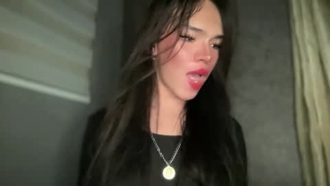 QUEEN online show from March 2026 07:46:02 PM