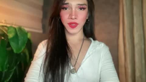 QUEEN online show from April 2026 08:34:01 AM