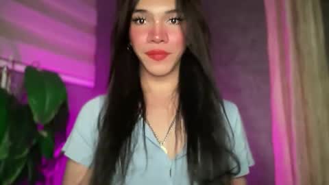 QUEEN online show from April 2026 09:09:02 PM