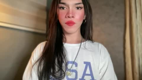 Snapshot of queenn_xxx chatting on May 2026 02:50:02 AM QUEEN online show from May 2026 02:50:02 AM