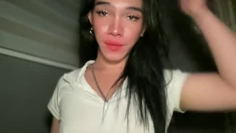 Snapshot of queenn_xxx chatting on July 2026 02:15:01 PM QUEEN online show from July 2026 02:15:01 PM