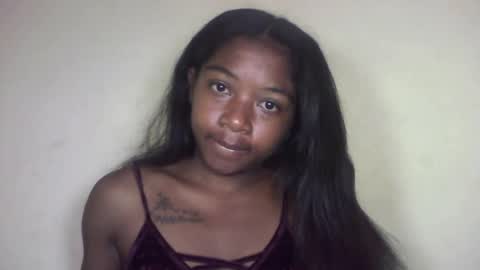 queennaya online show from July 2026 10:06:02 PM