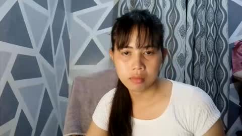 queennbbee online show from June 2026 01:54:02 PM