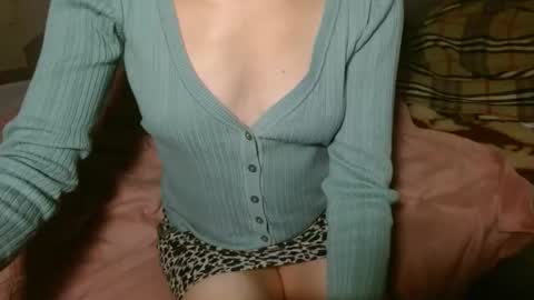 queenoftenderness online show from November 2025 06:50:02 PM