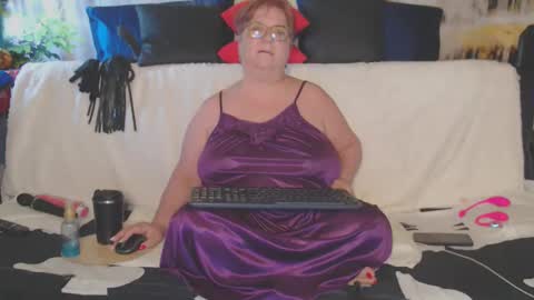 QueenPammy online show from April 2026 05:40:02 AM