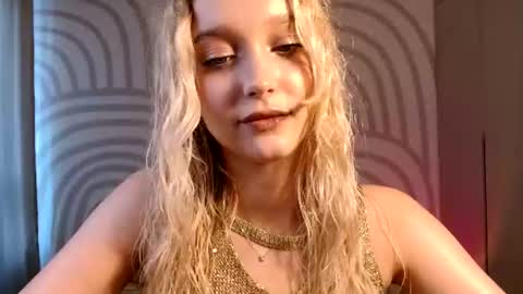 Snapshot of queenserenaaa chatting on July 2026 03:03:02 PM Serena XoXo online show from July 2026 03:03:02 PM