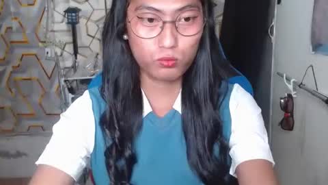 Snapshot of queensteffi chatting on June 2026 08:28:01 PM queensteffi online show from June 2026 08:28:01 PM